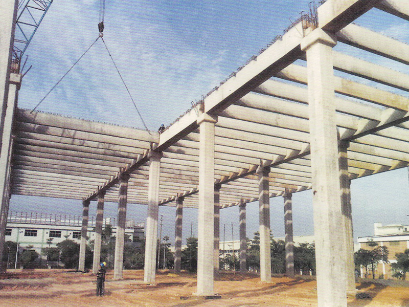 帶柱帽大鋼?，F(xiàn)澆柱框